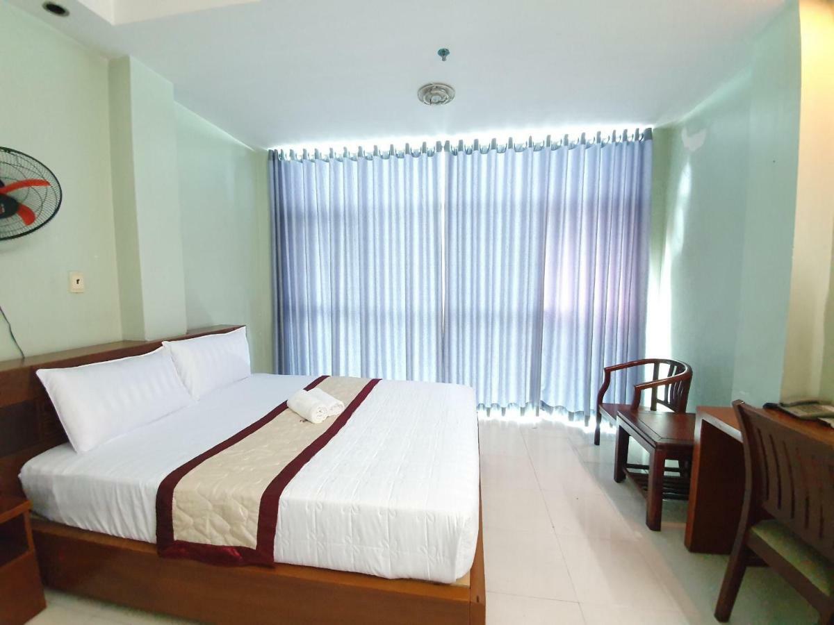 Khách sạn Trường Sơn Thành Pho Ho Chí Minh Esterno foto